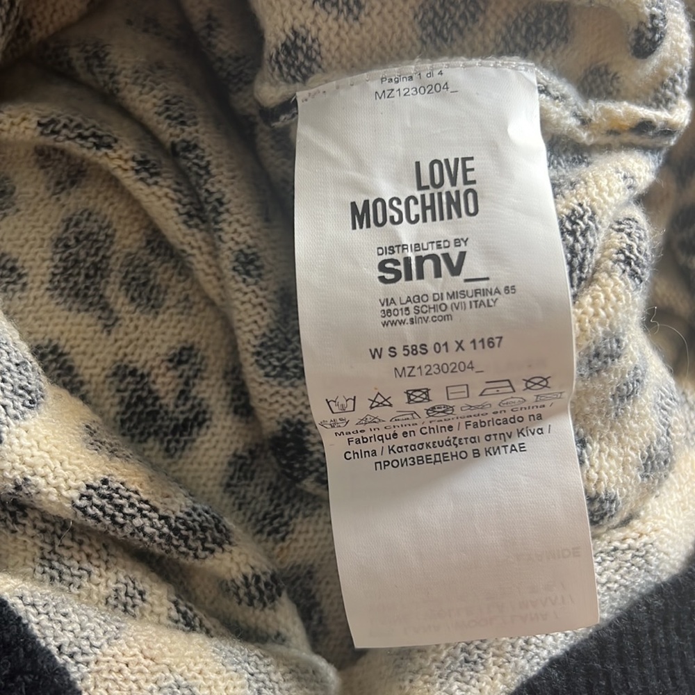LOVE MOSCHINO Animal Leopard Print Short Sleeve Pullover Sweater Dress - Picture 12 of 13
